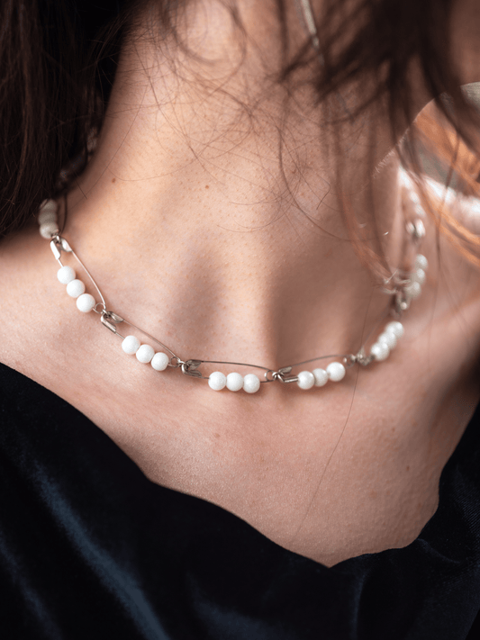 COLIER | Agrafe metalice și perle, simetric