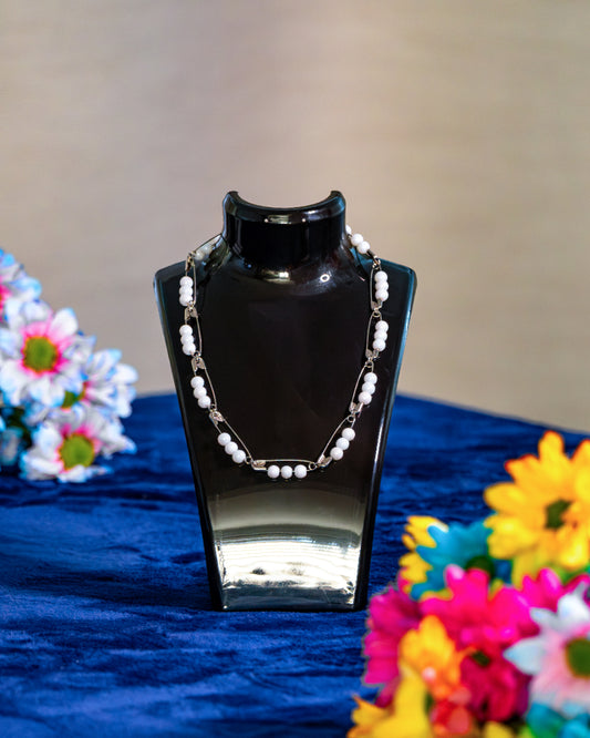 COLIER | Agrafe metalice și perle, simetric